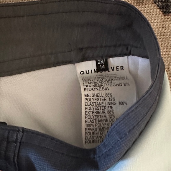 Quiksilver Men's Multicolor Board Shorts - Picture 2 of 2